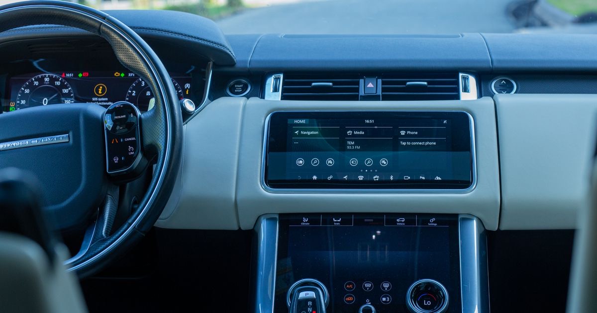 Executive Cars vs Ordinary Taxis: What's the Difference?